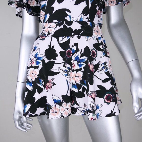 guess ∙ mariah deep v floral romper - Picture 11 of 11